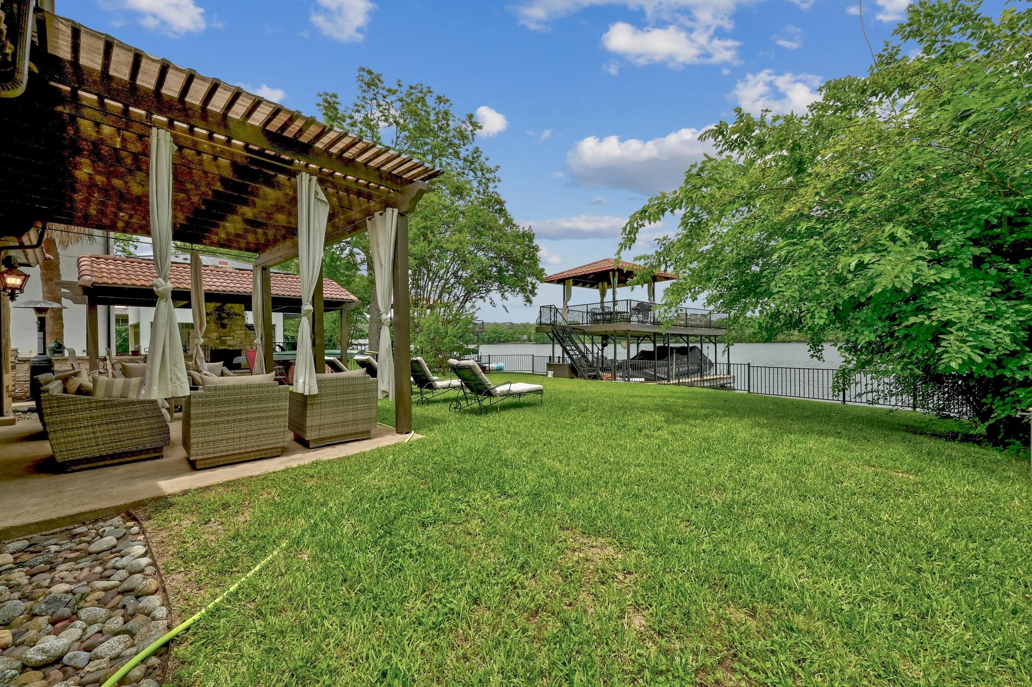 1746 Channel RD