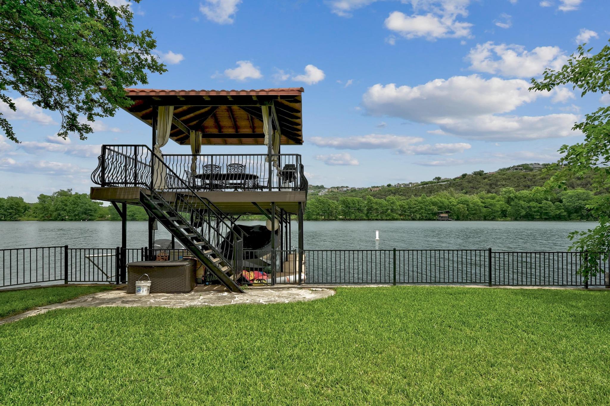 1746 Channel RD