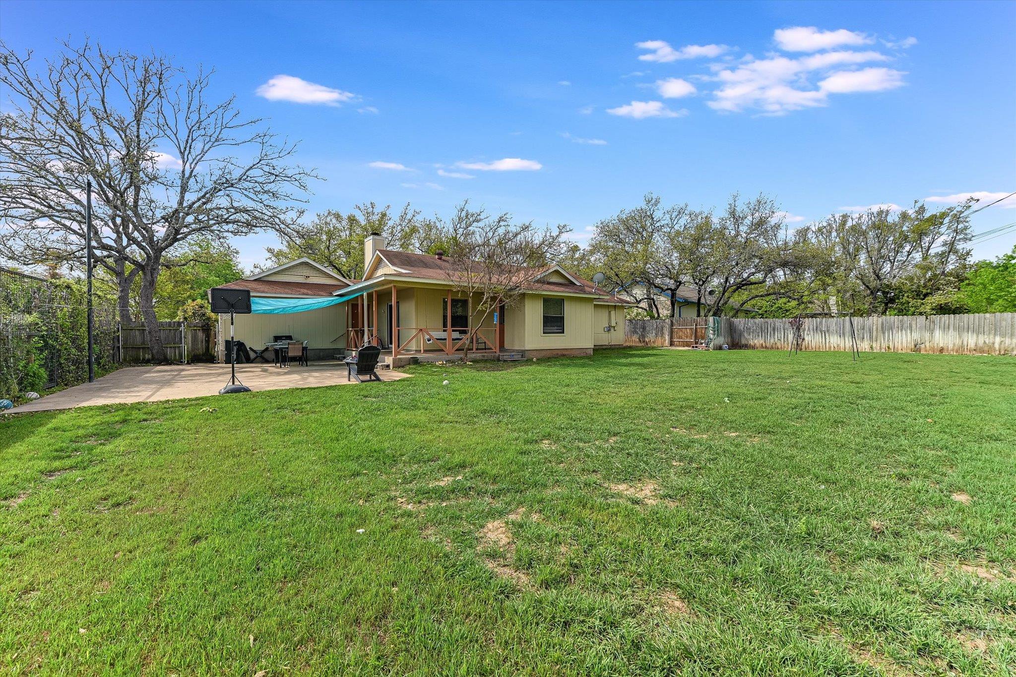 1306 Daytona DR