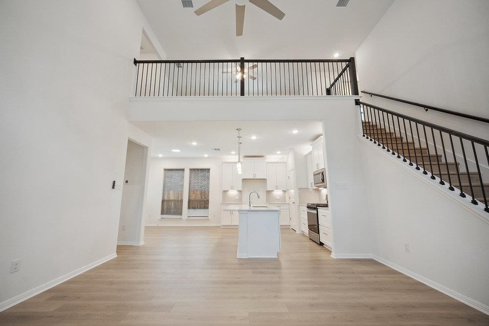 13012 Ditka DR