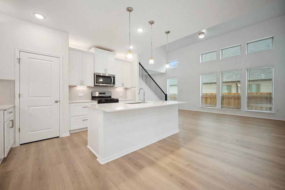 13012 Ditka DR