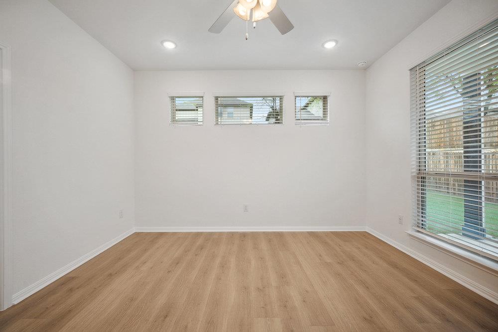 13012 Ditka DR