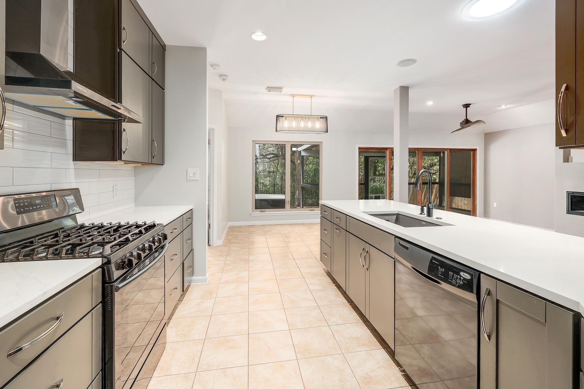 4920 Hibiscus Valley DR