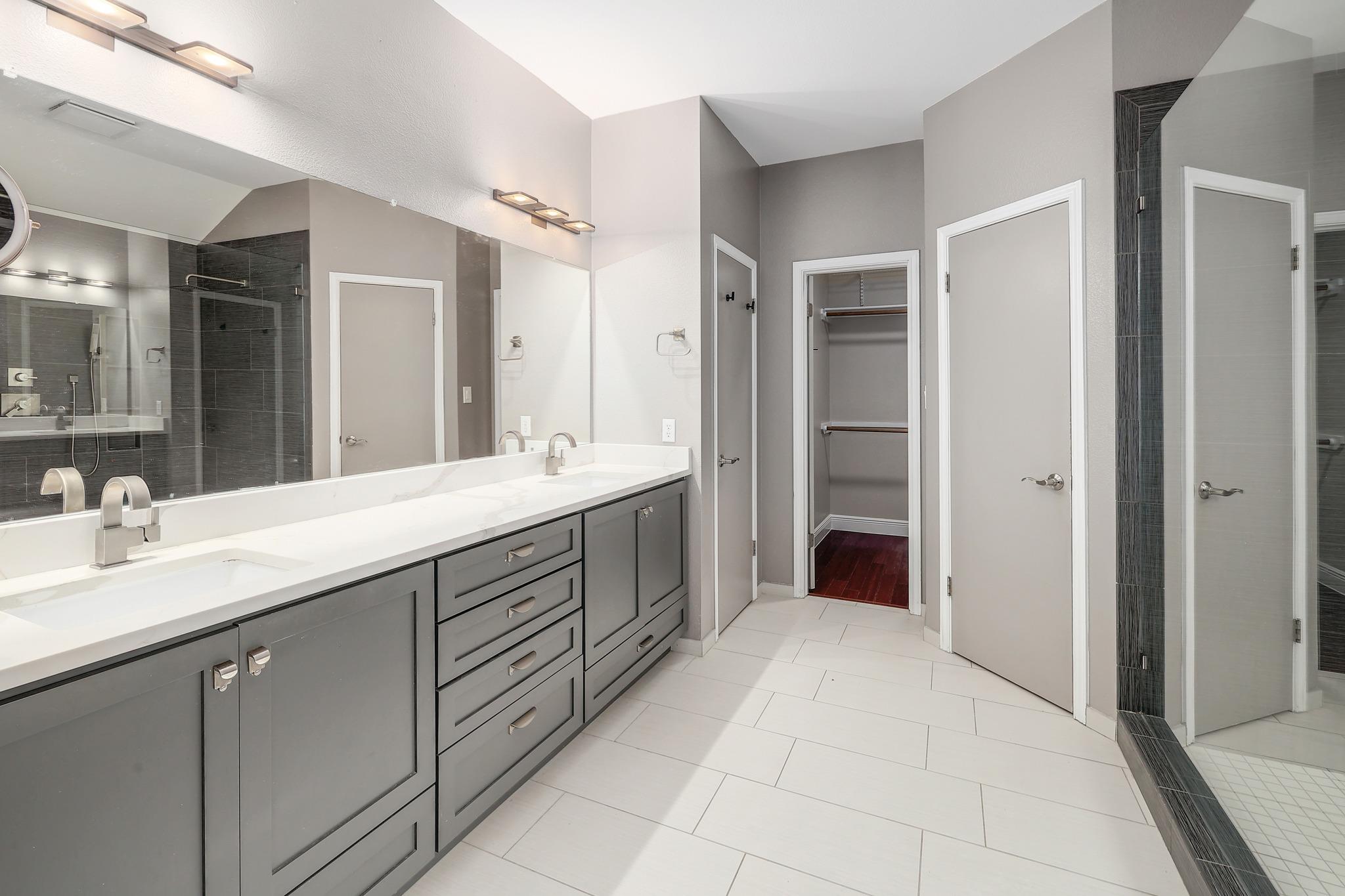 4920 Hibiscus Valley DR