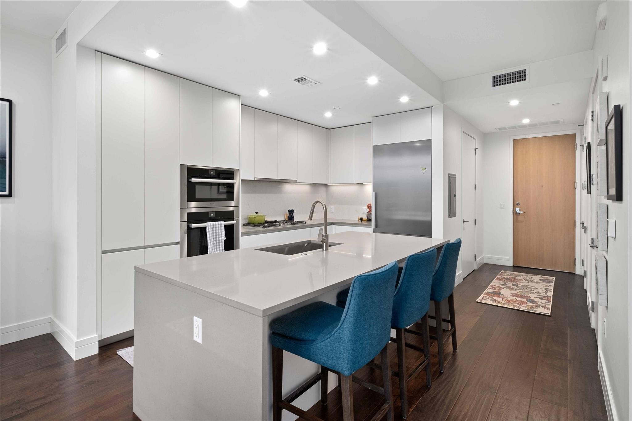 501 West Ave # 1403