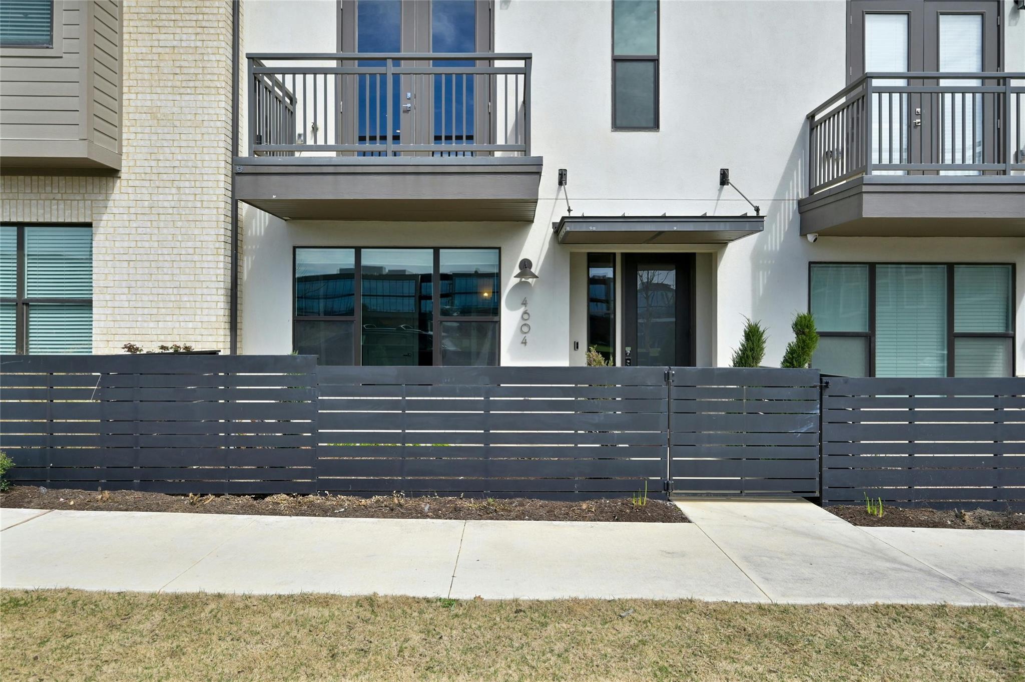 4604 Longevity DR