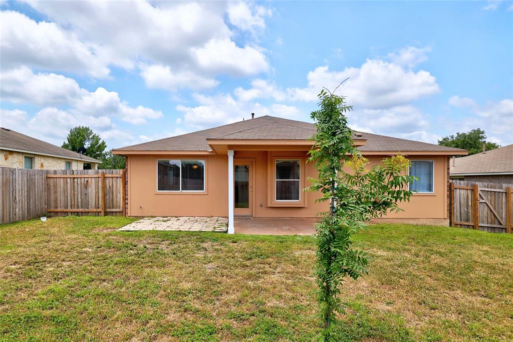 1014 Whitley DR