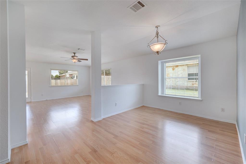1014 Whitley DR