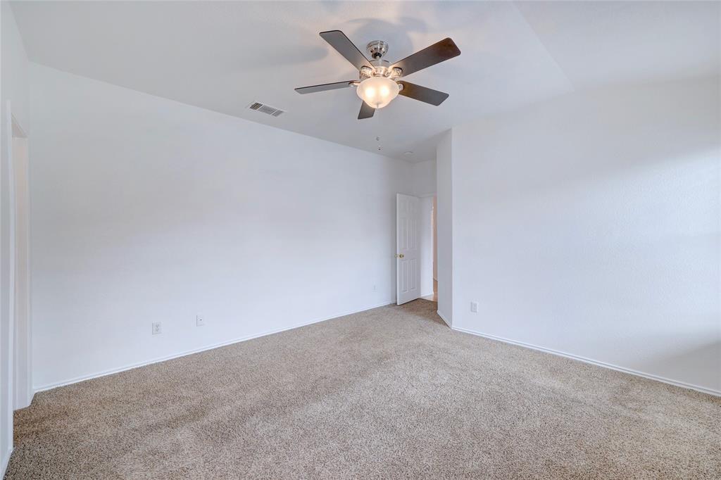 1014 Whitley DR