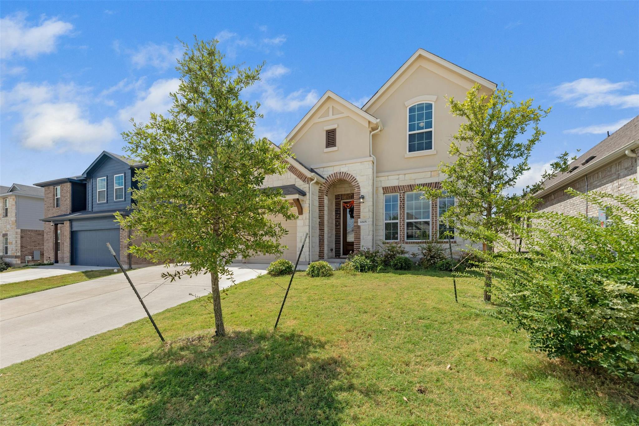 6805 Covina LN