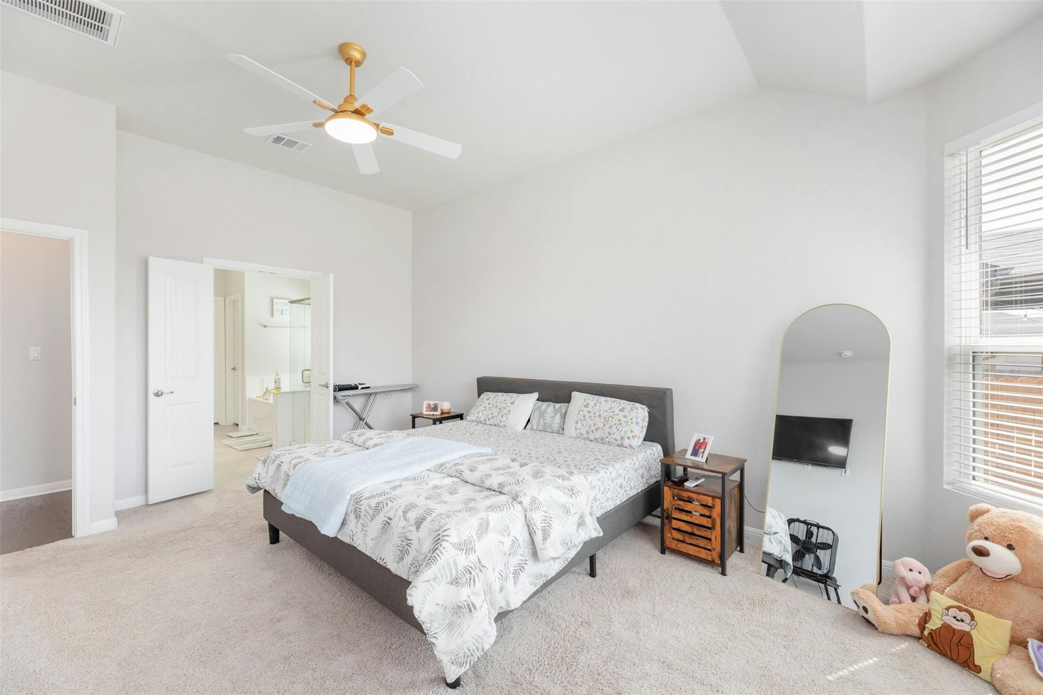 6805 Covina LN