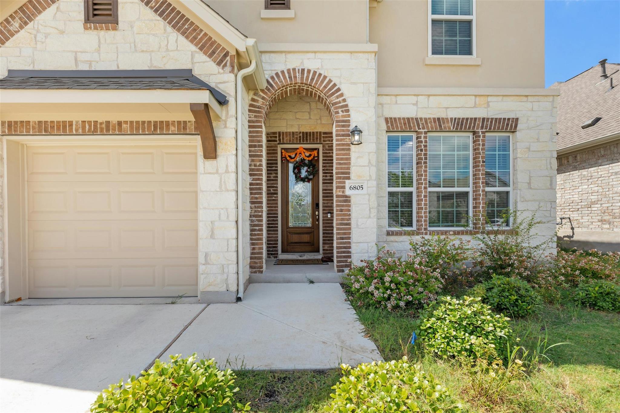 6805 Covina LN