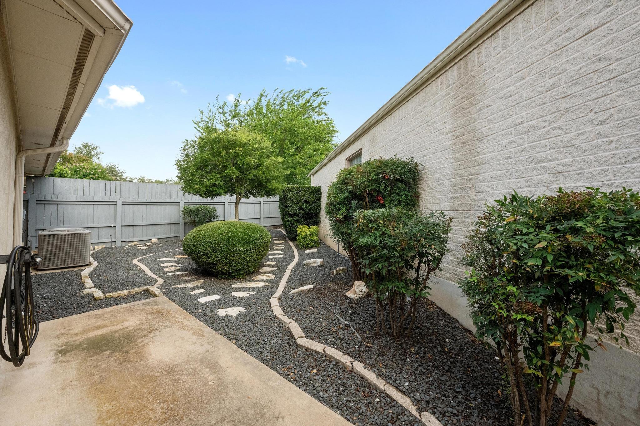 30 Muirfield Greens LN