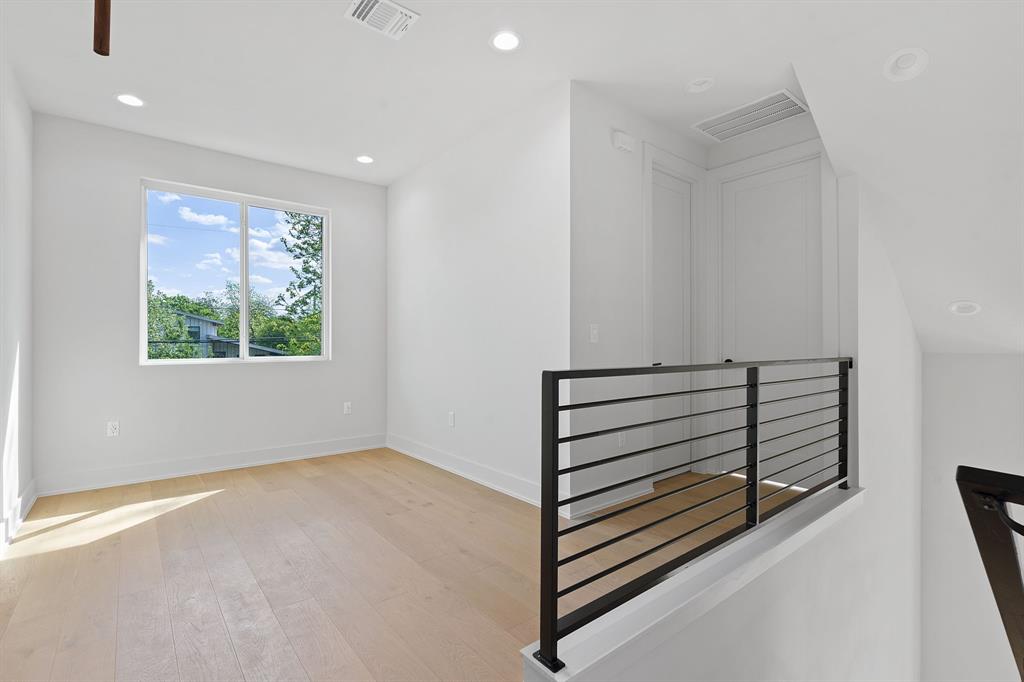 1101 1/2 Linden ST # 1