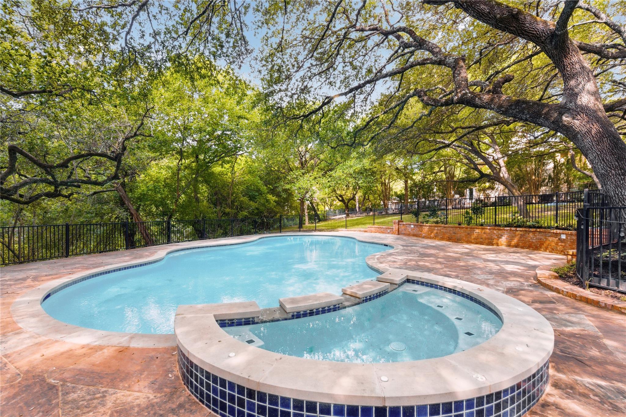 4209 Dunning LN