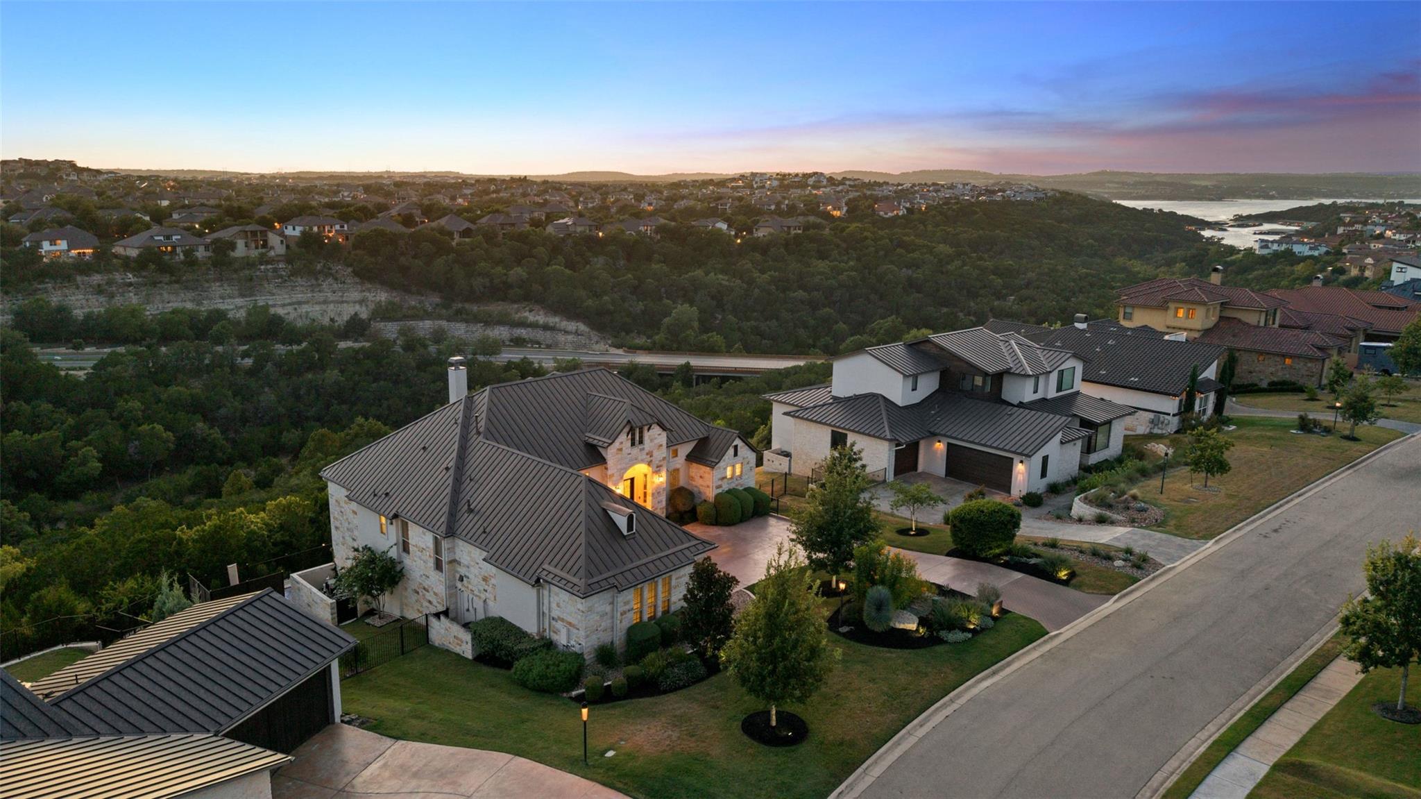 321 Bisset CT