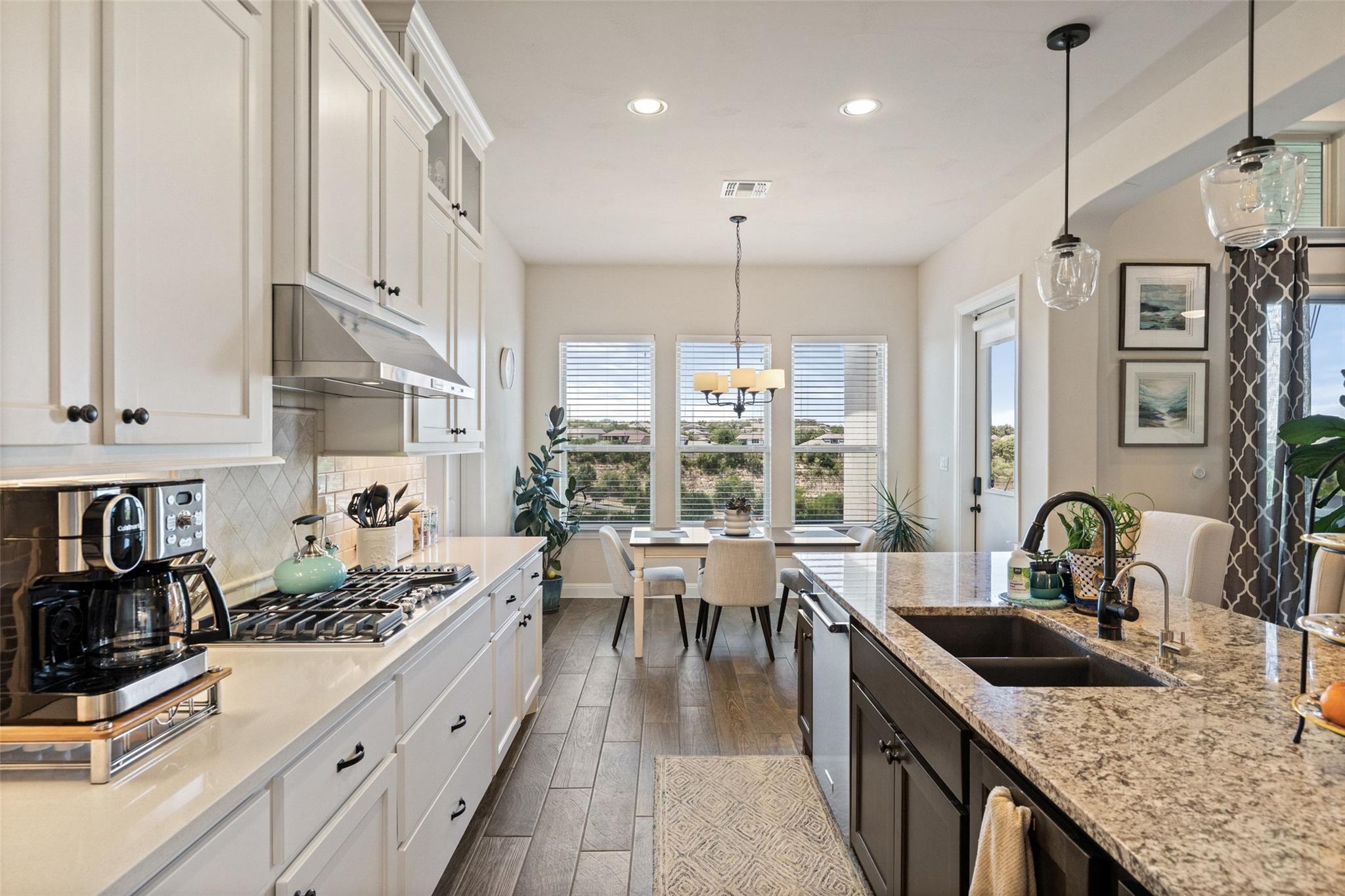 321 Bisset CT