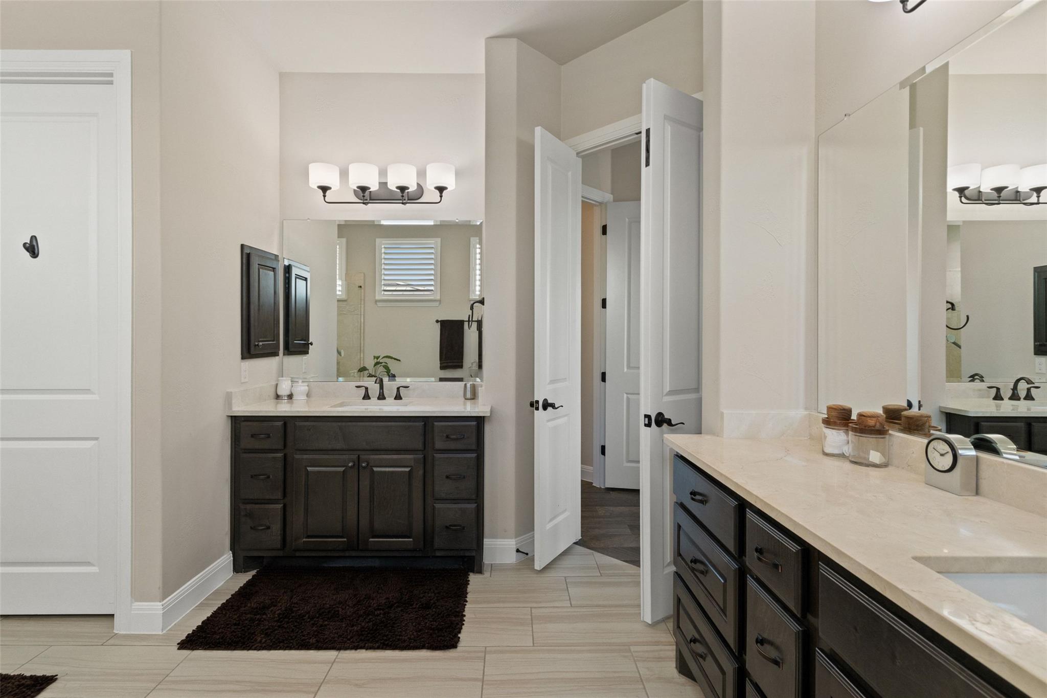 321 Bisset CT