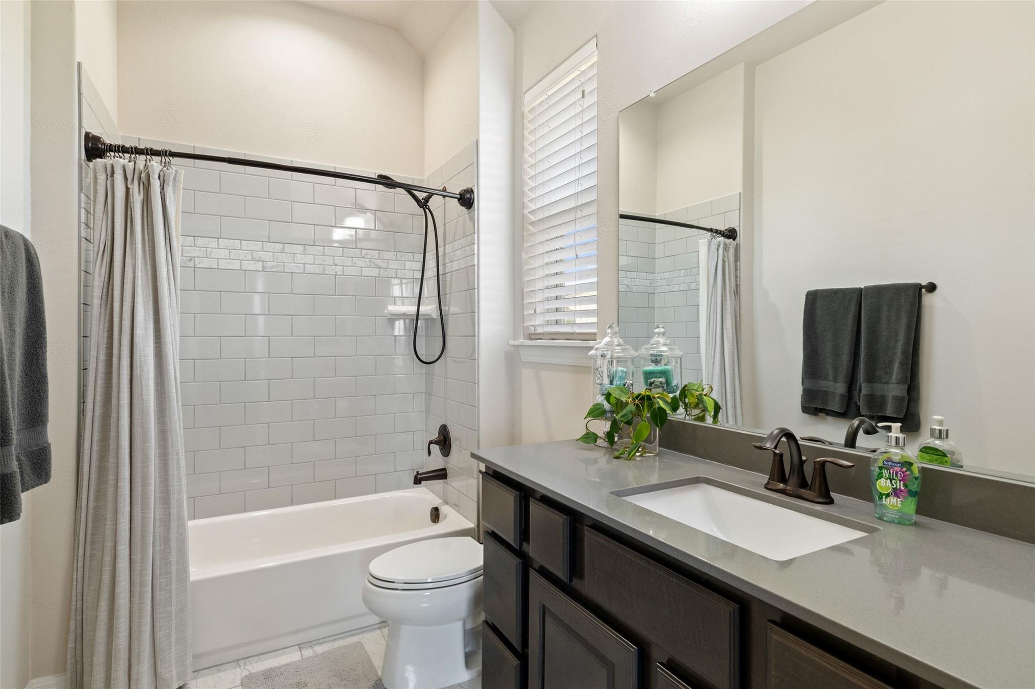 321 Bisset CT