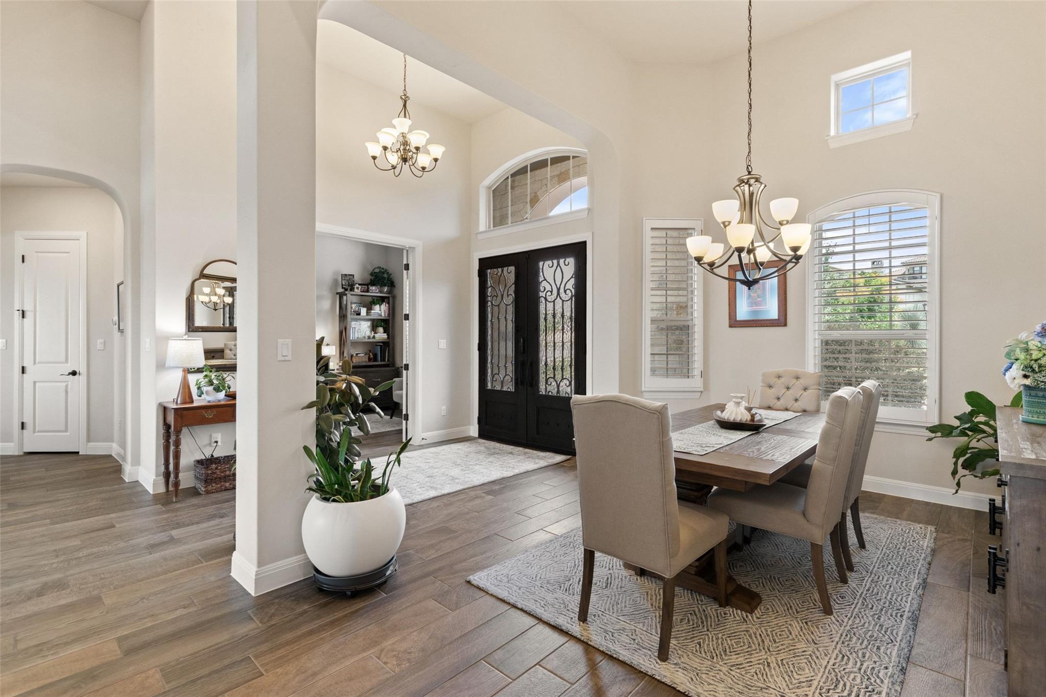 321 Bisset CT