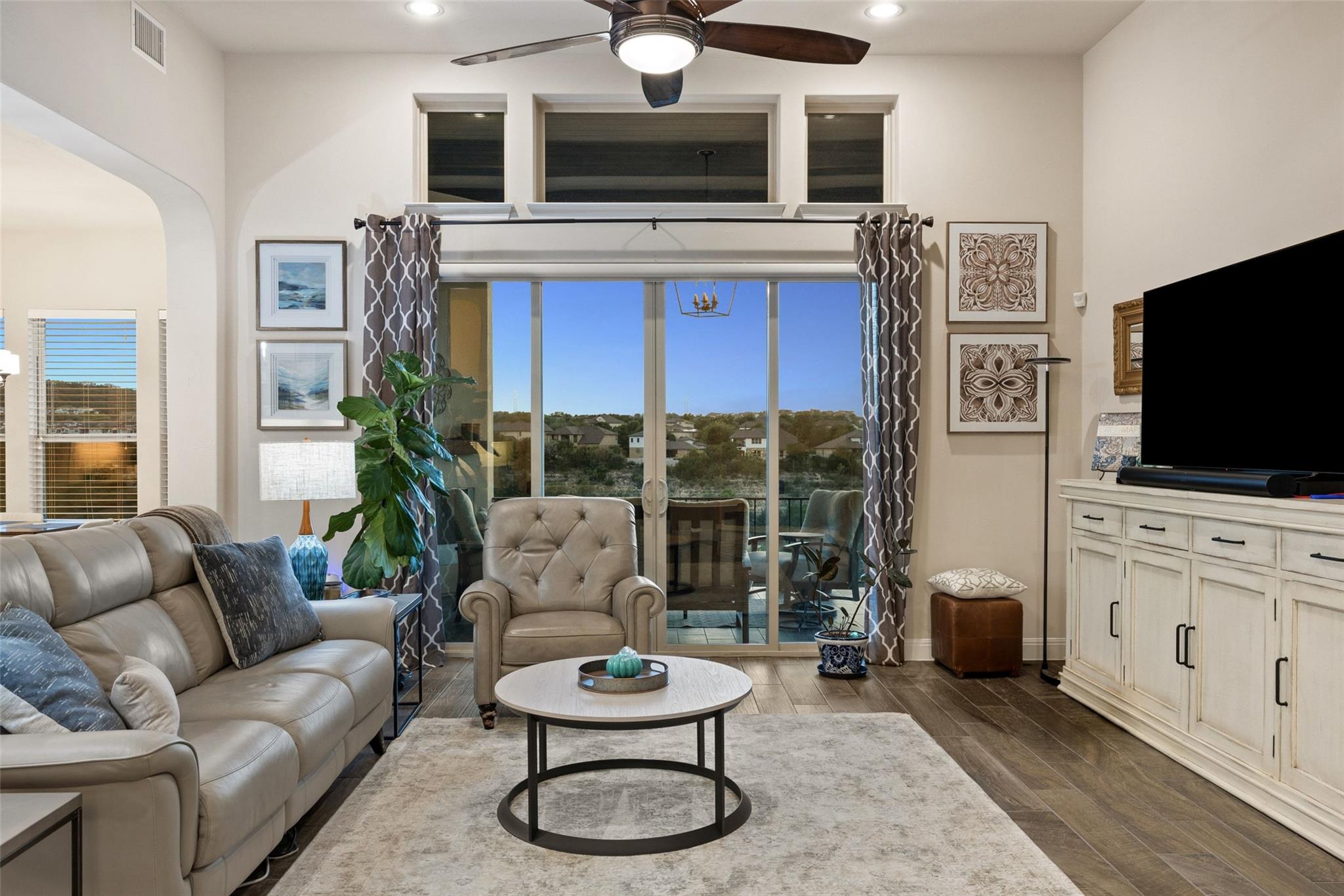 321 Bisset CT
