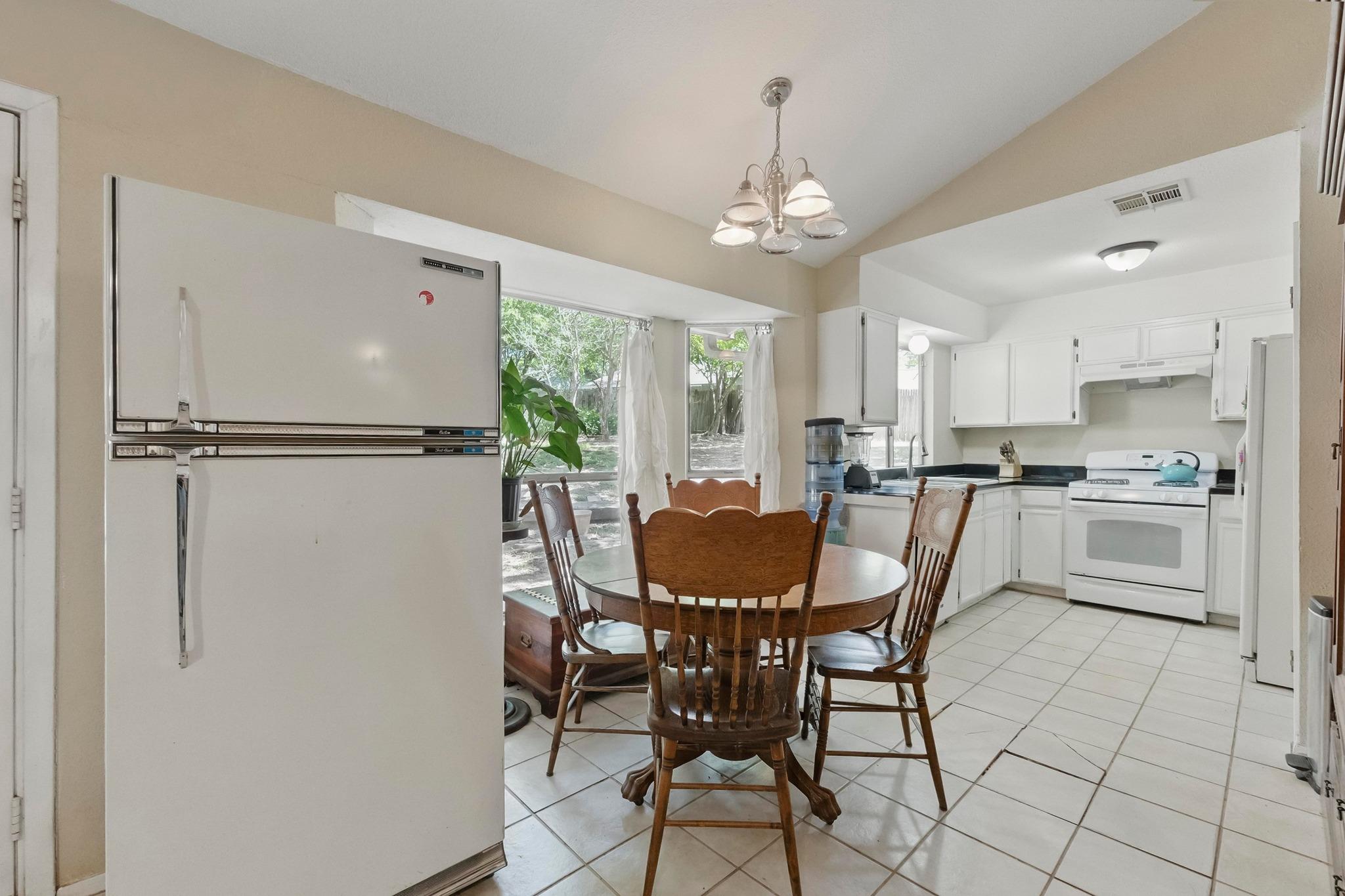 4802 Peach Grove CT