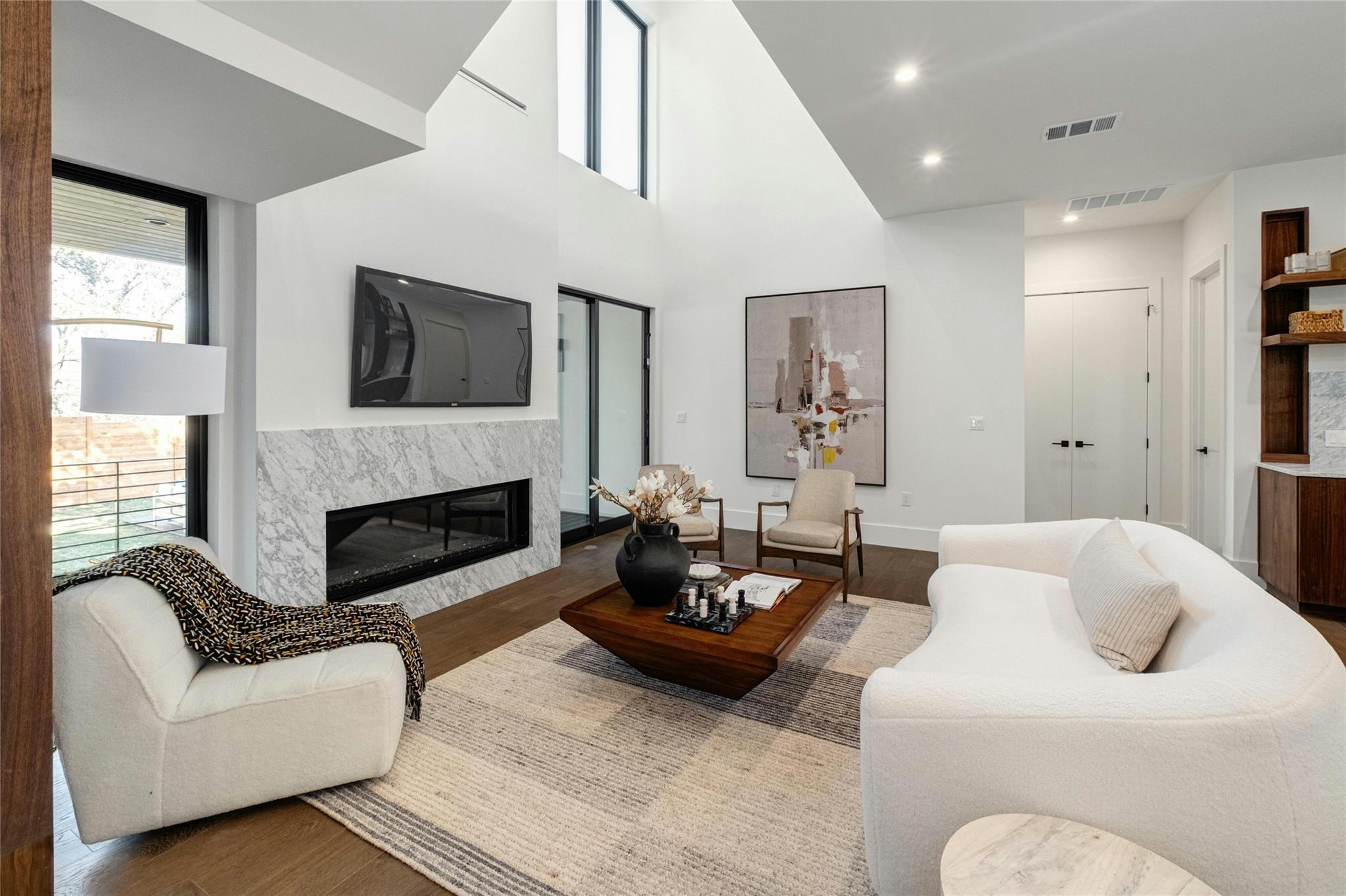 4707 Strass DR