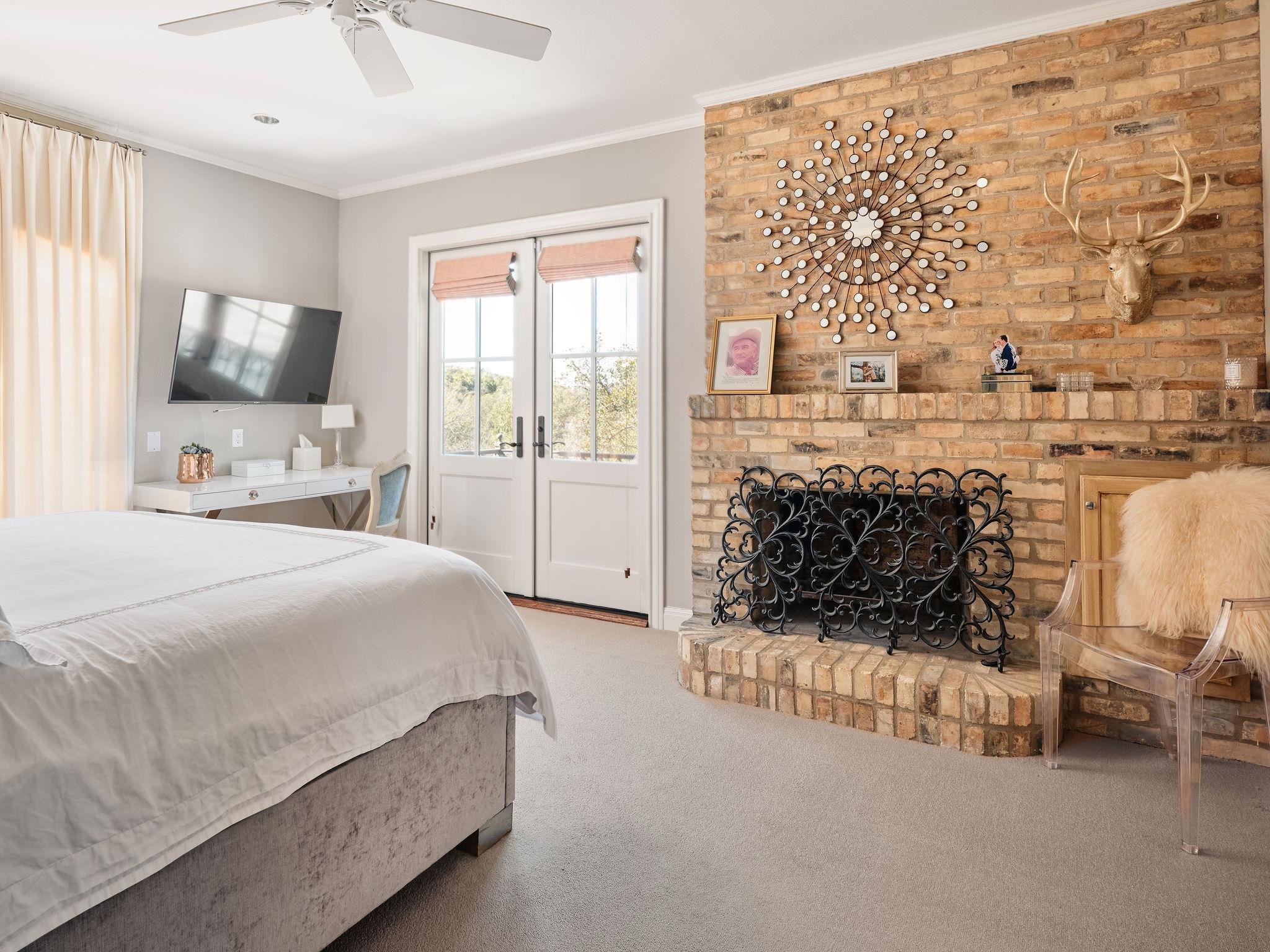 2701 Scenic DR