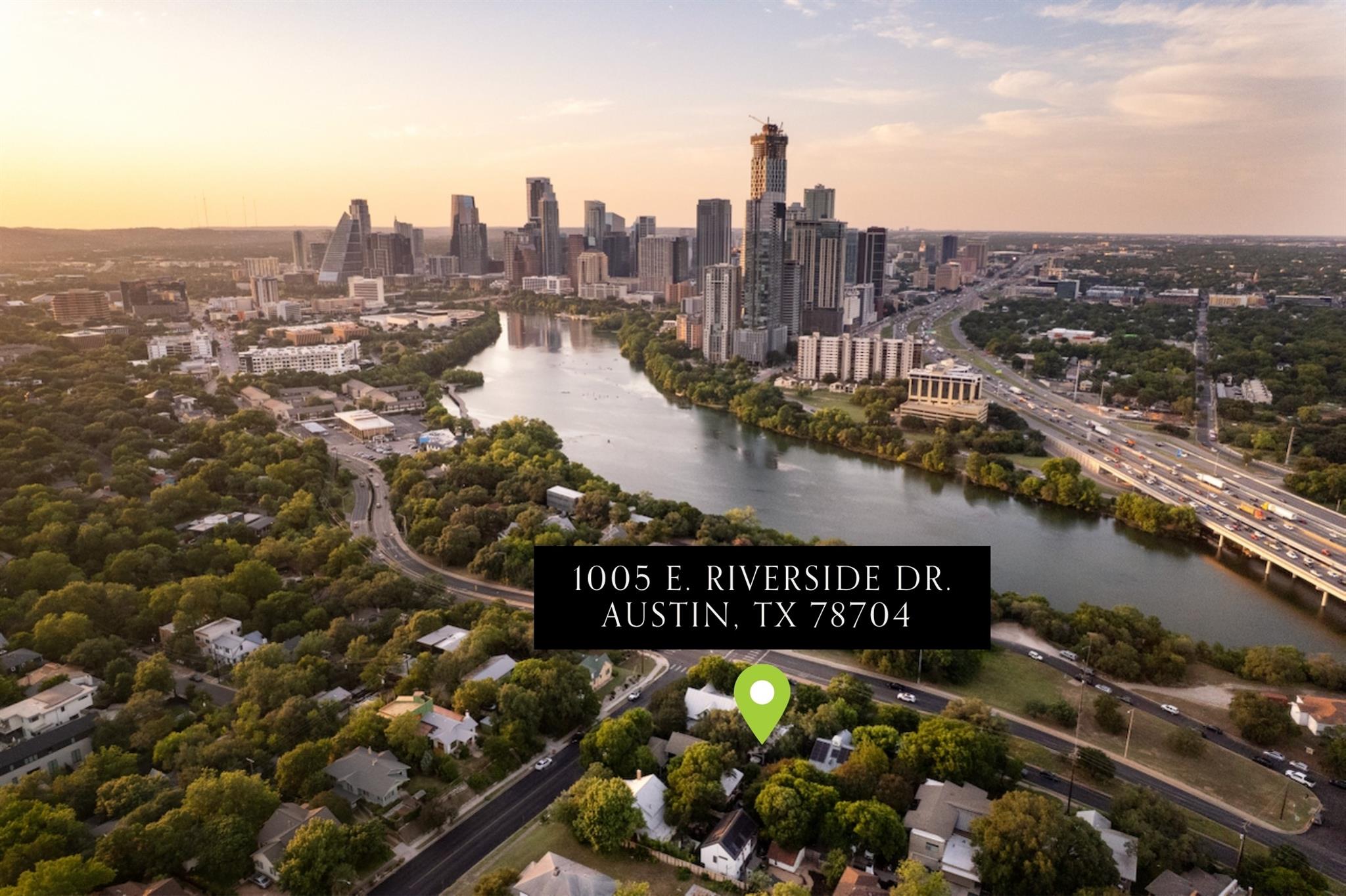 1005 E Riverside DR