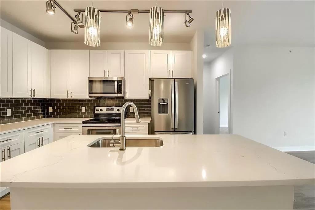 1900 Barton Springs RD # 5029