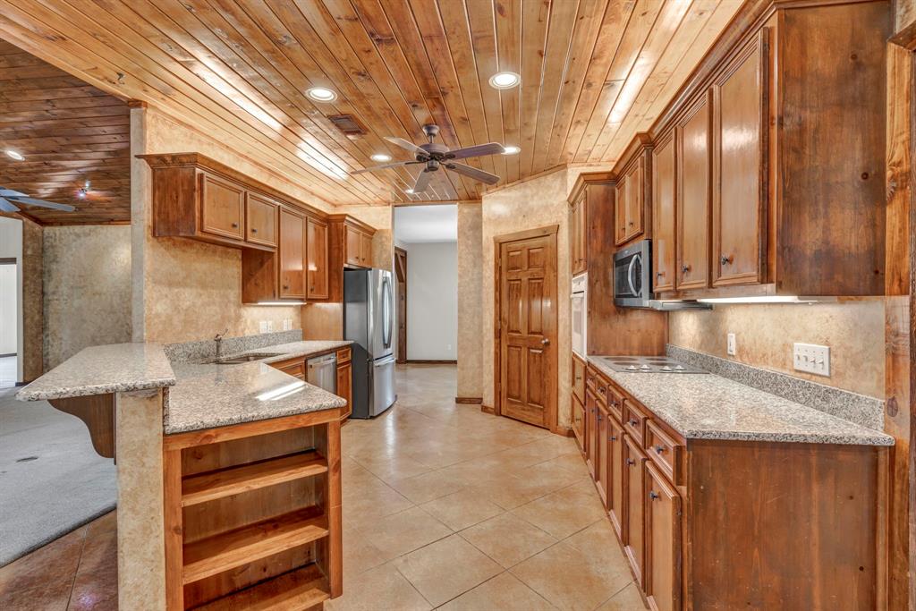 835 Los Escondidos ST