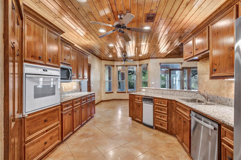 835 Los Escondidos ST