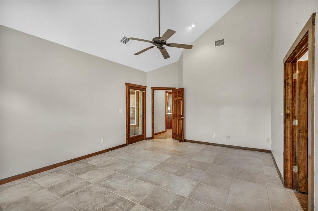 835 Los Escondidos ST