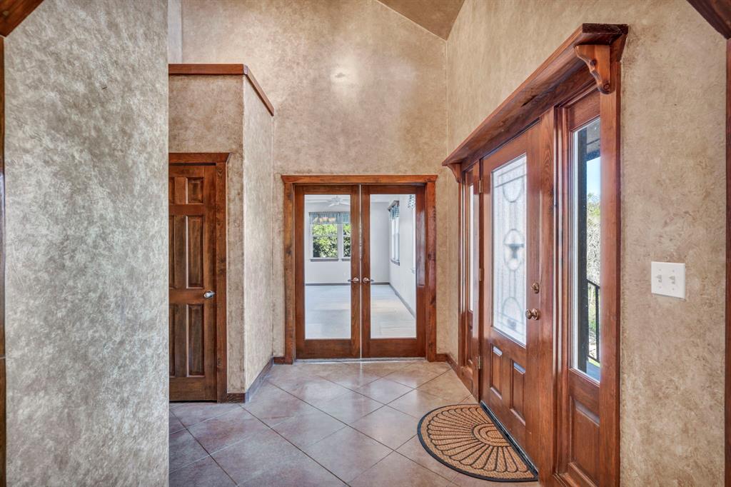 835 Los Escondidos ST