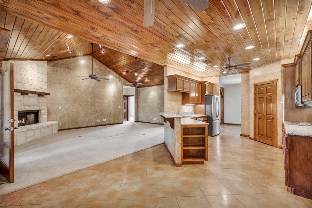 835 Los Escondidos ST