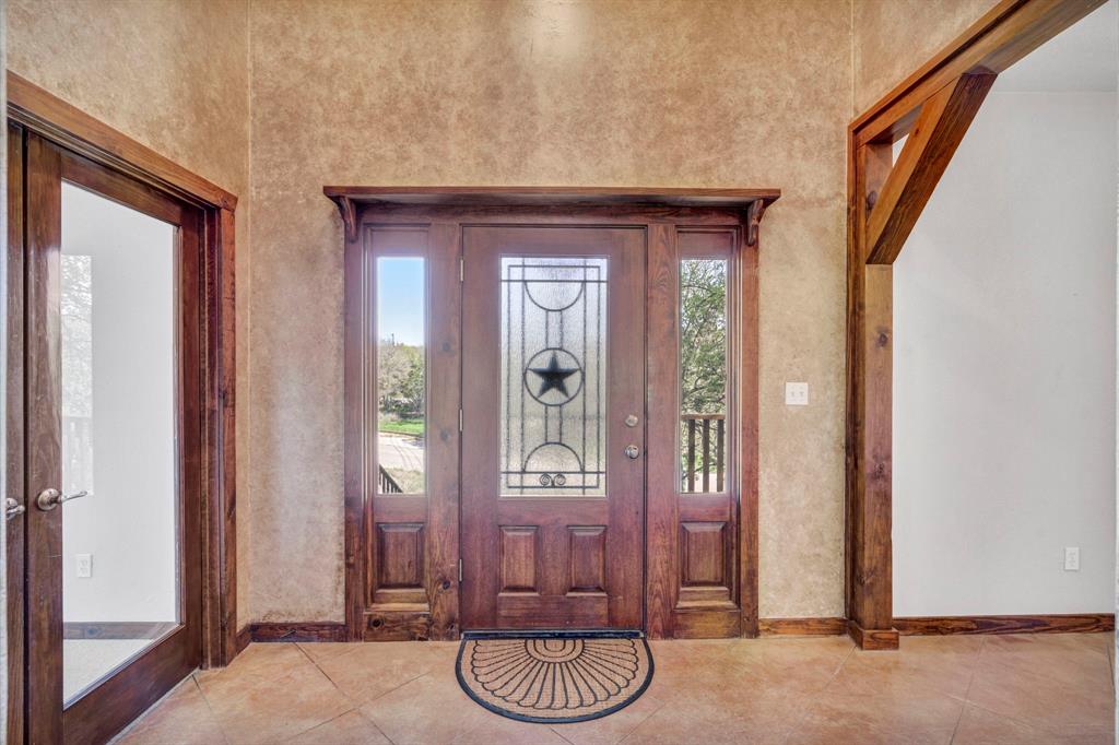 835 Los Escondidos ST