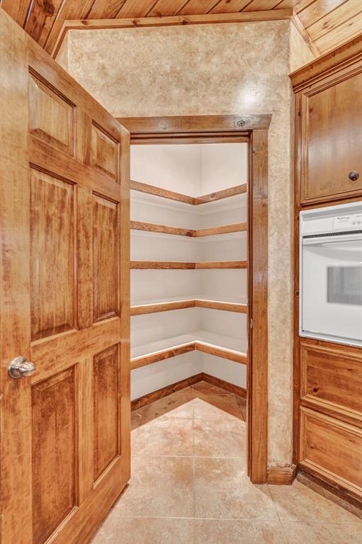 835 Los Escondidos ST