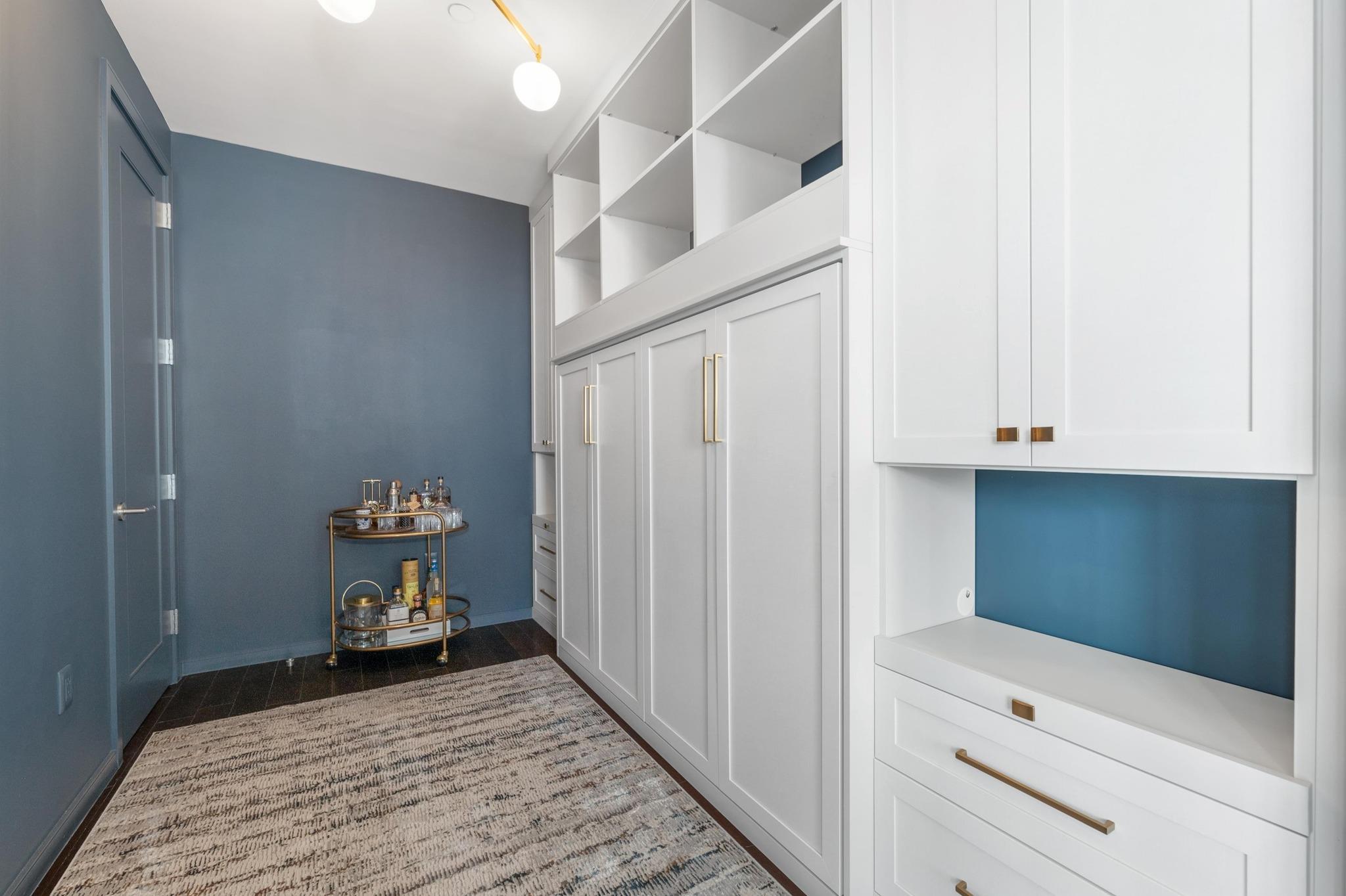 200 Congress Ave # 19F