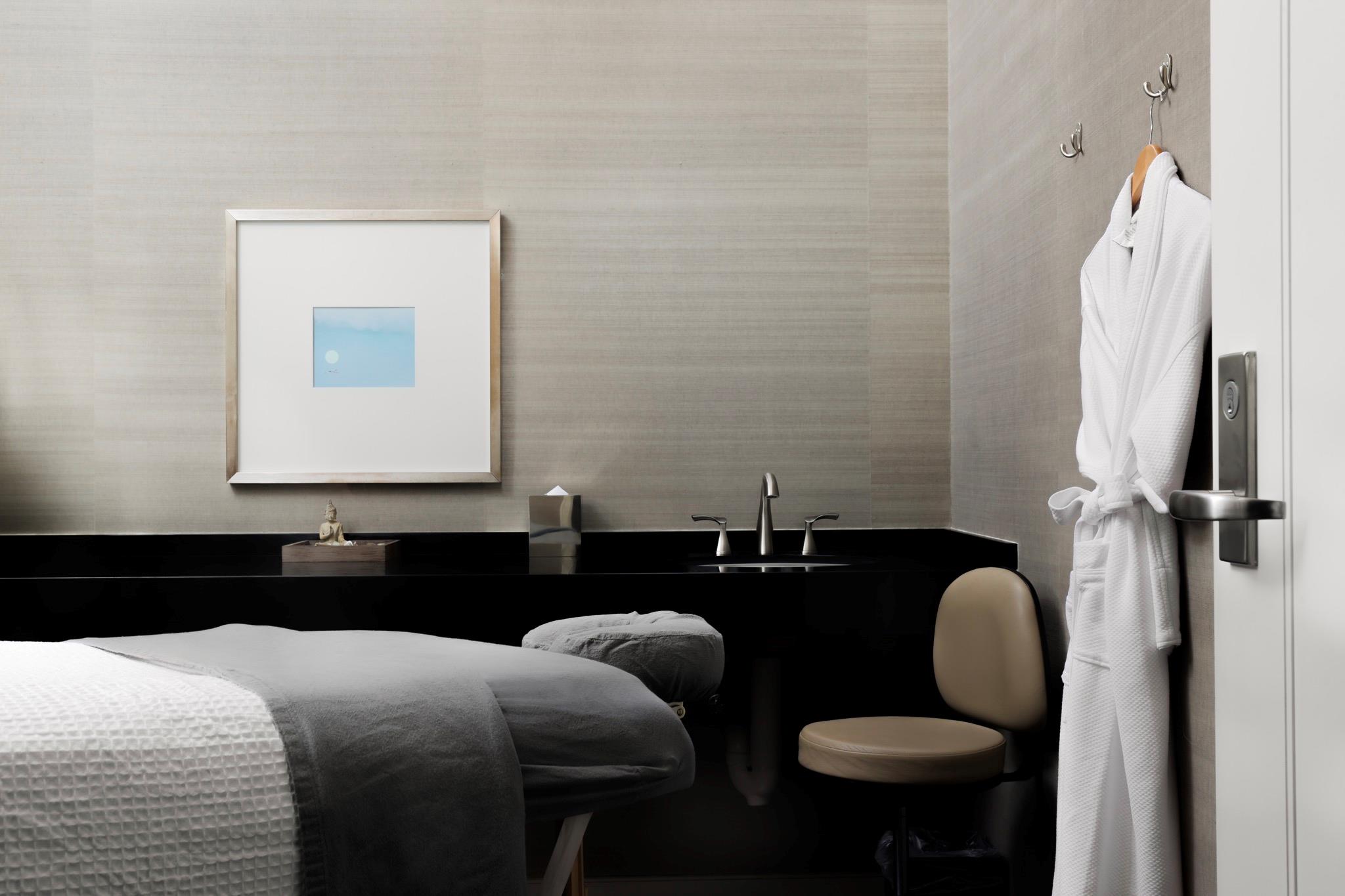 200 Congress Ave # 19F