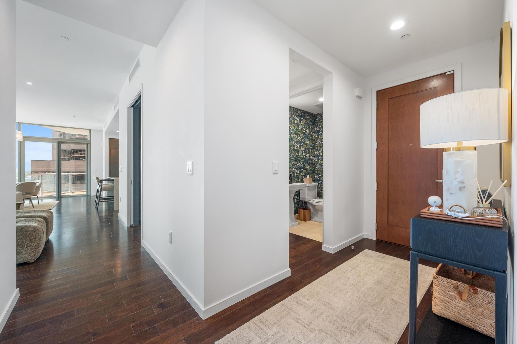 200 Congress Ave # 19F