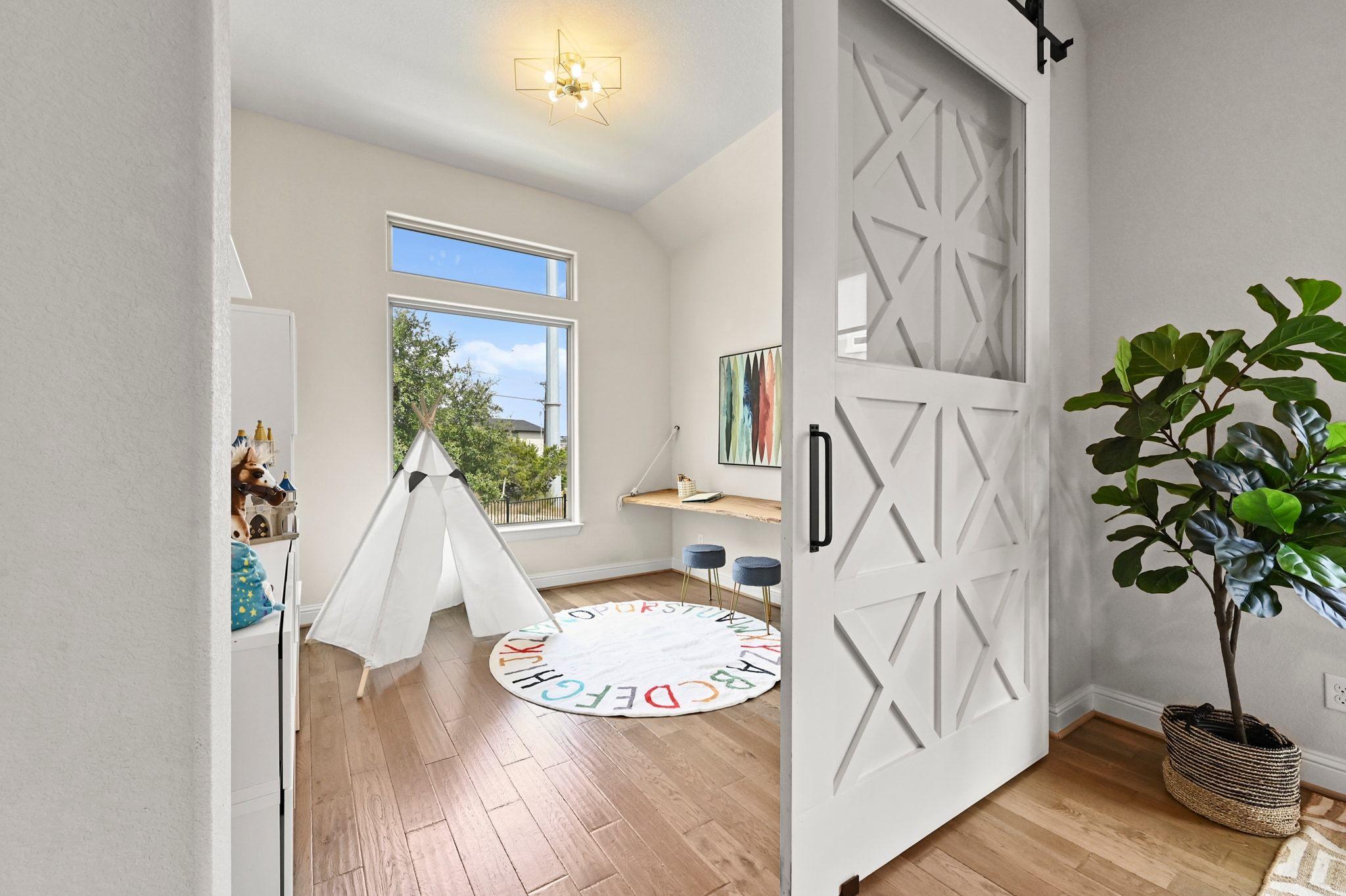 216 Vista Village CV