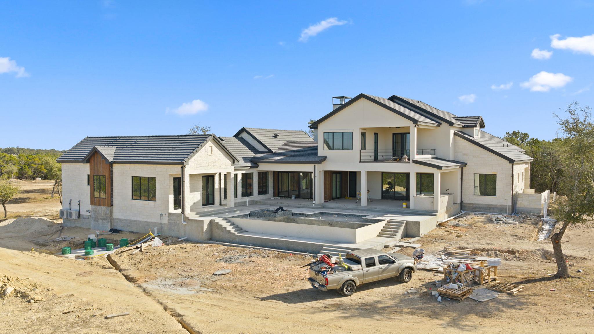 1562 Canyon Crossing