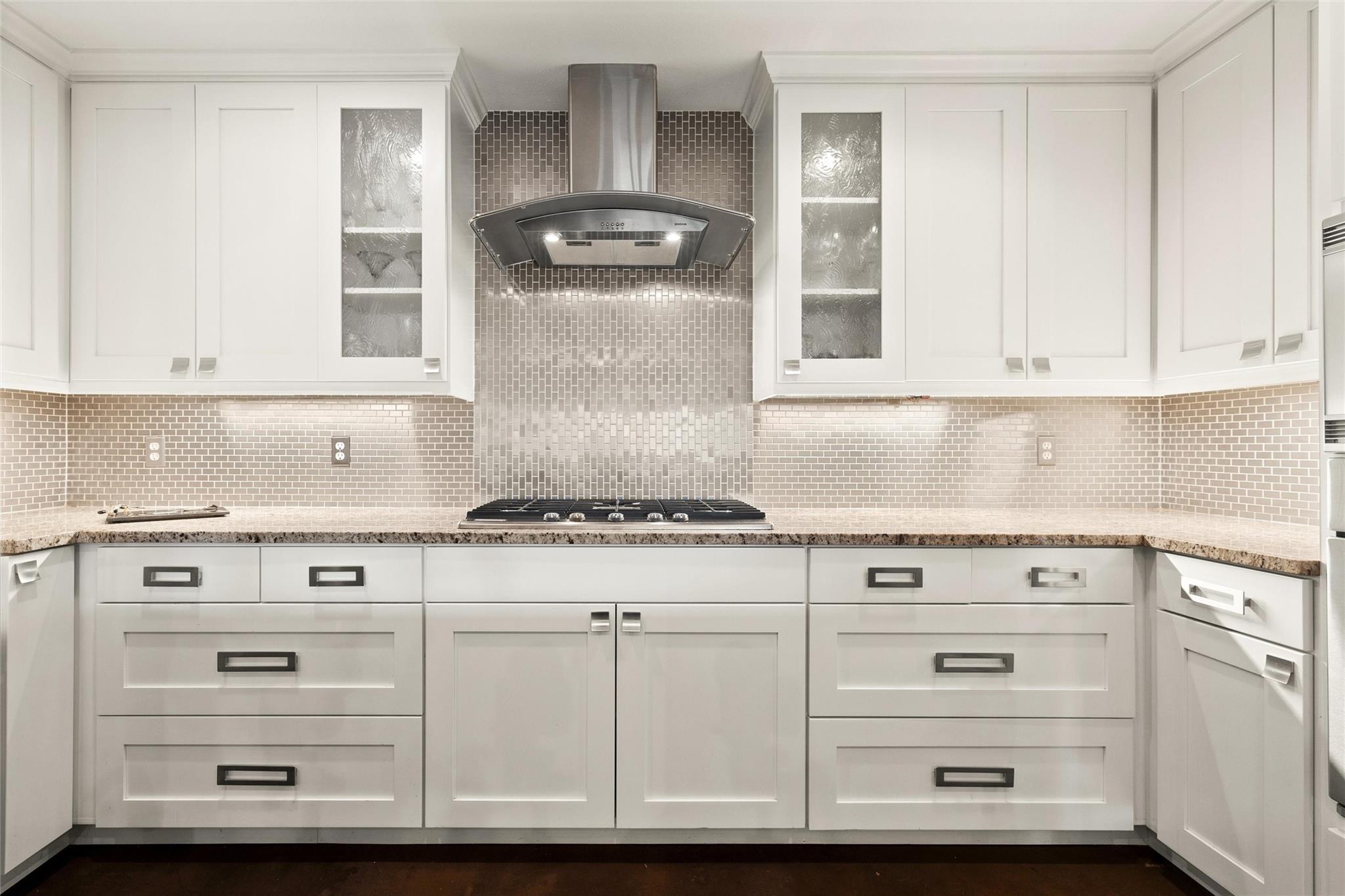 8709 Oakmountain CIR