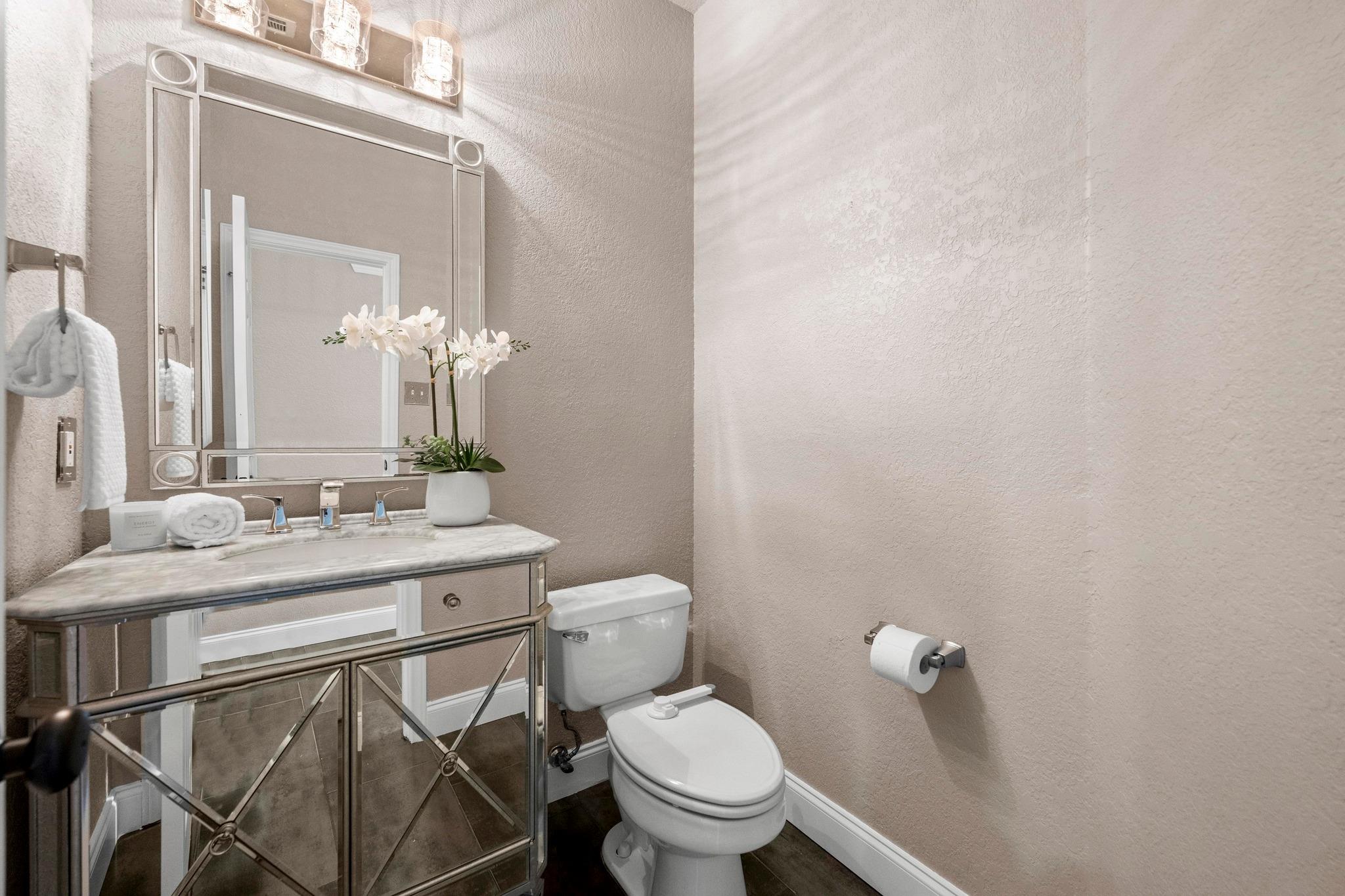 7517 Robert Kleburg LN