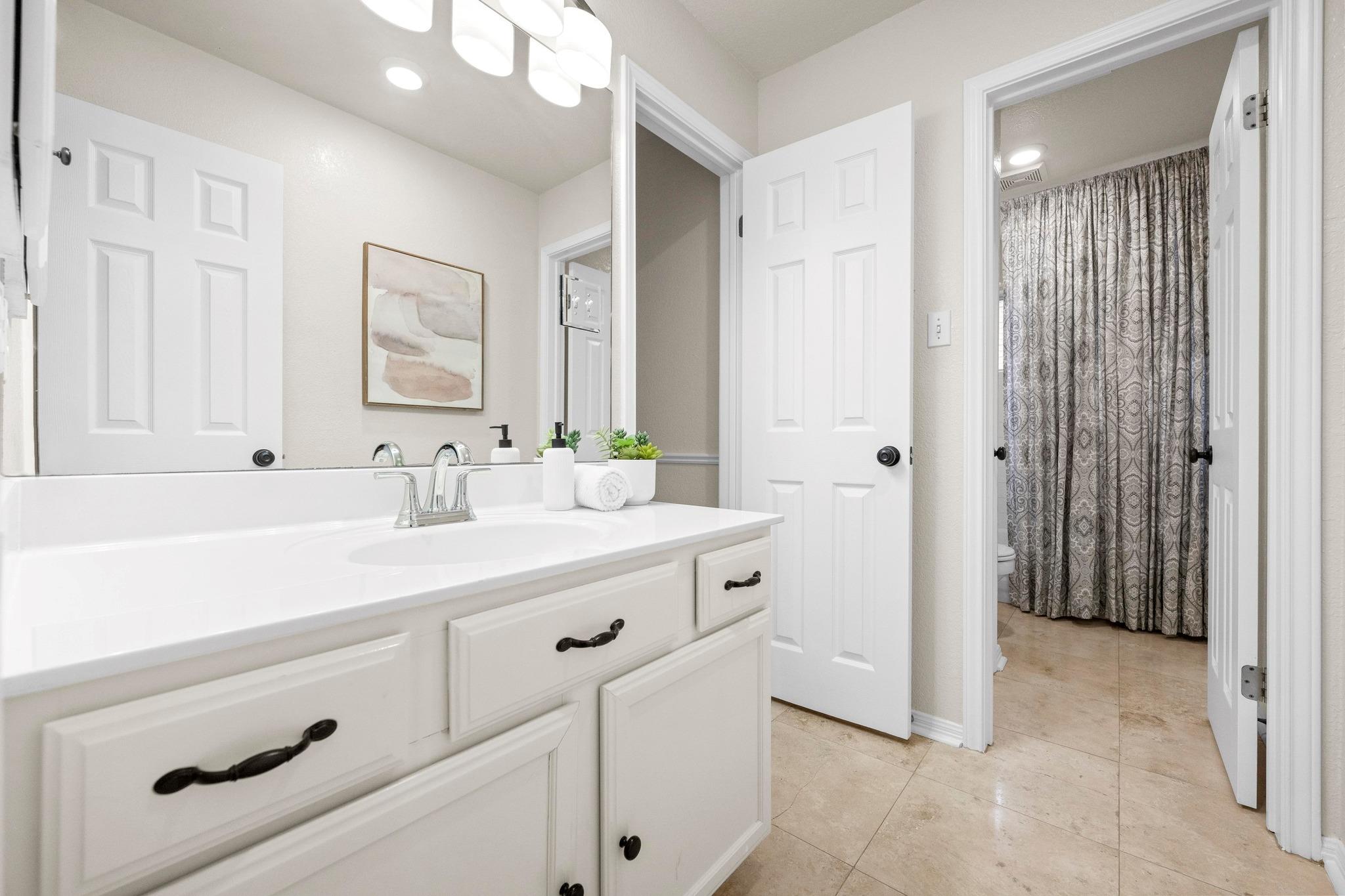 7517 Robert Kleburg LN