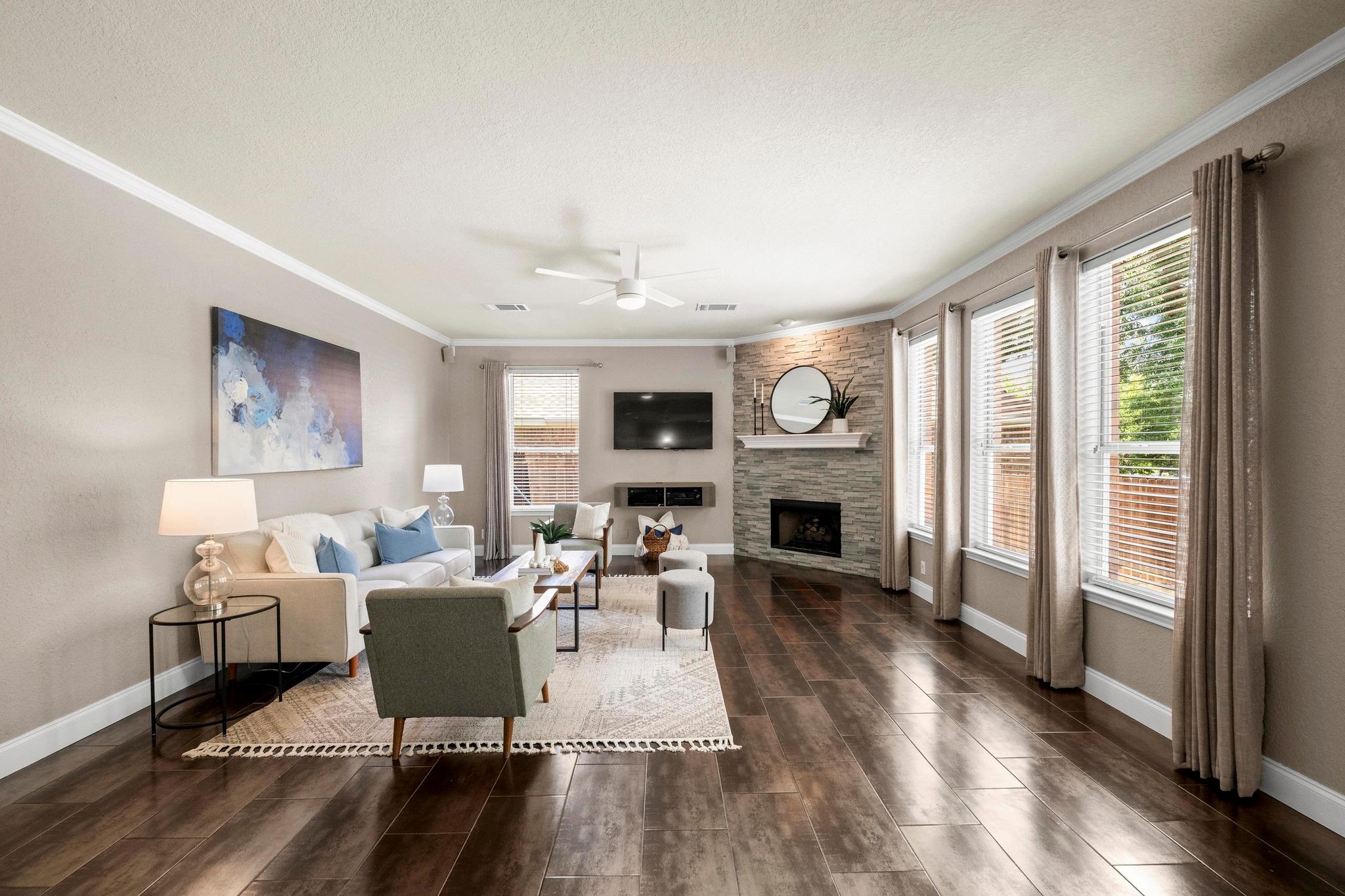 7517 Robert Kleburg LN