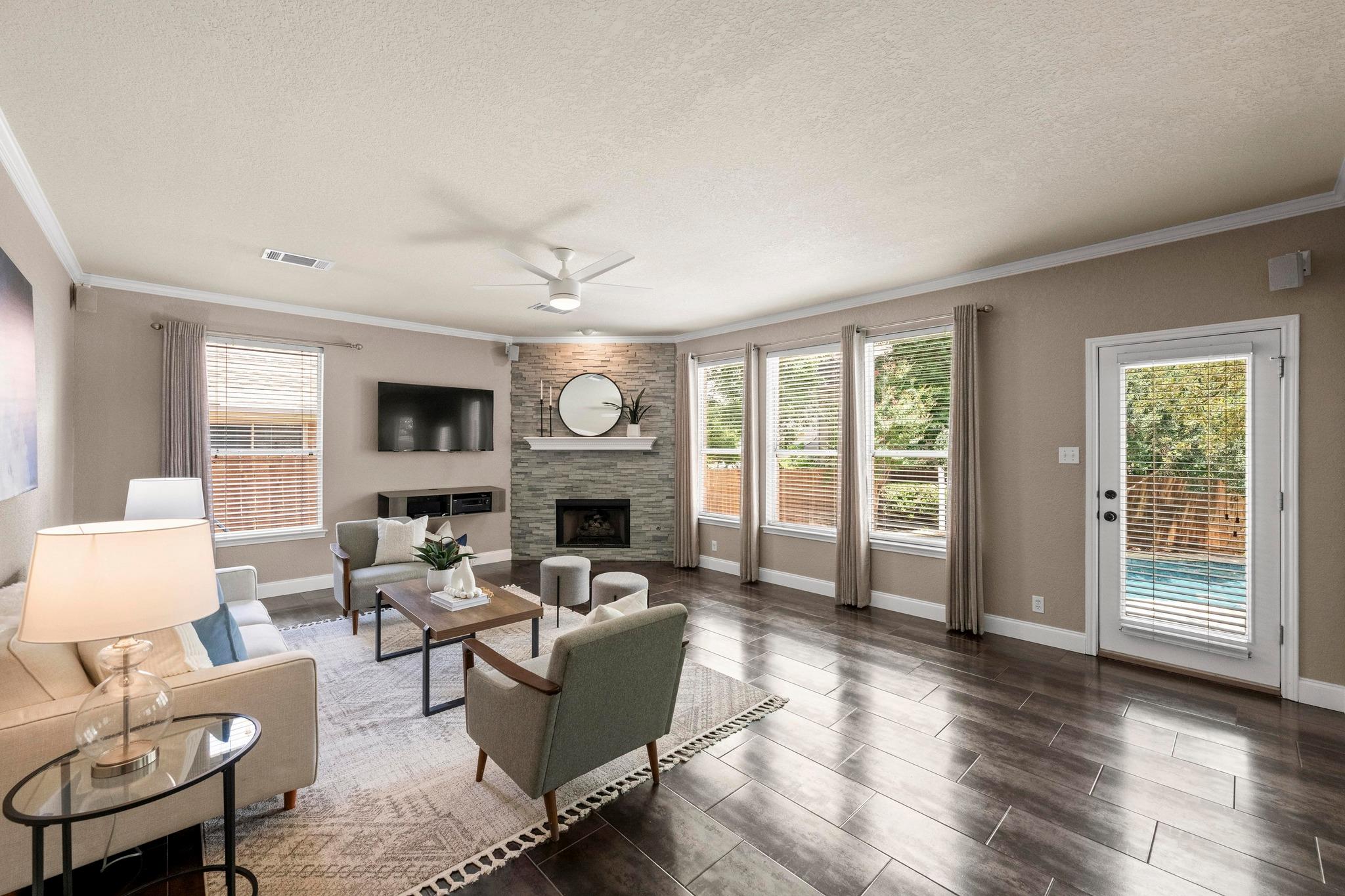 7517 Robert Kleburg LN