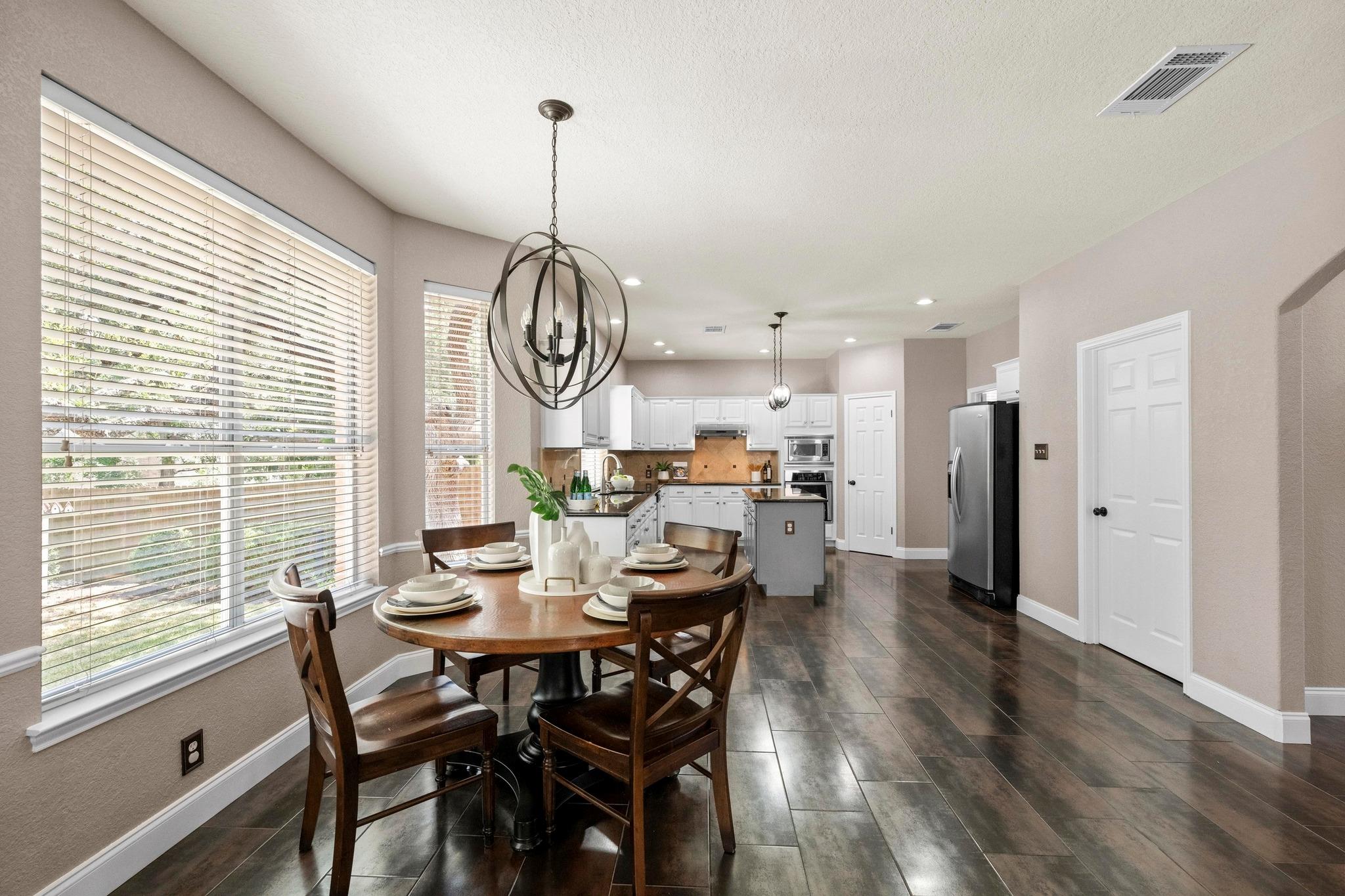 7517 Robert Kleburg LN