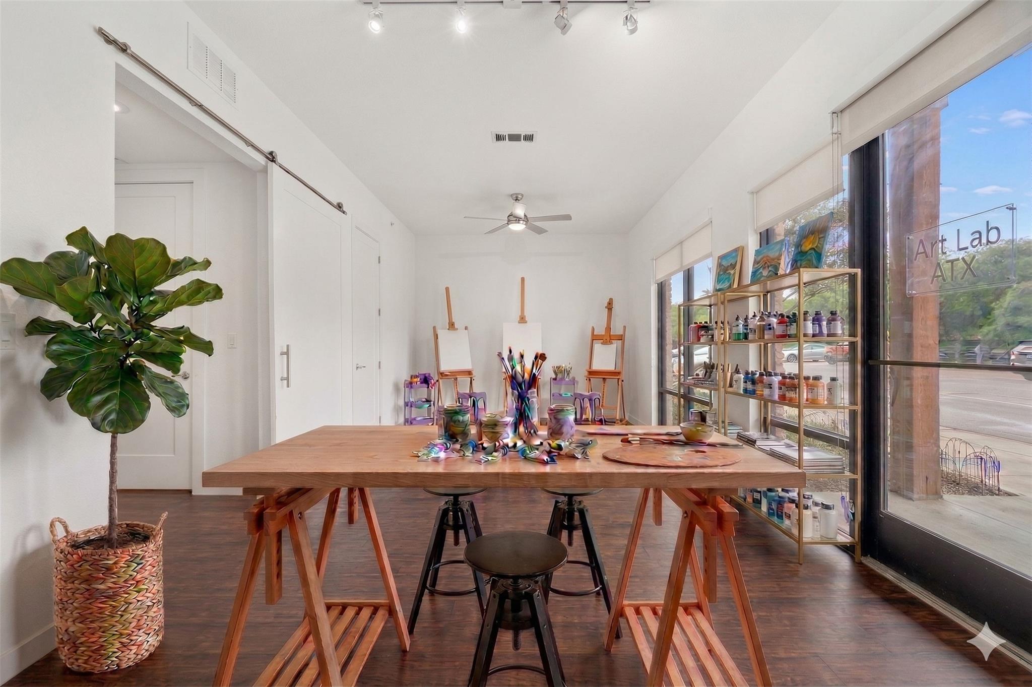 4801 Springdale RD # 1005