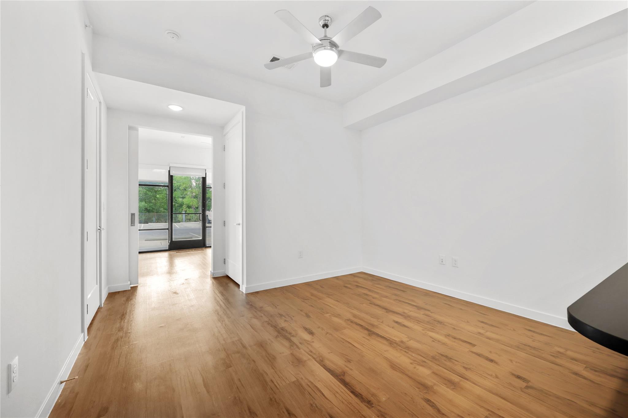 4801 Springdale RD # 1005